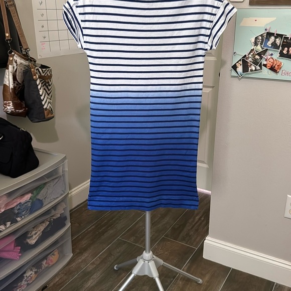 Vineyard Vines Dip Dye Stripe T shirt dress - Picture 4 of 8